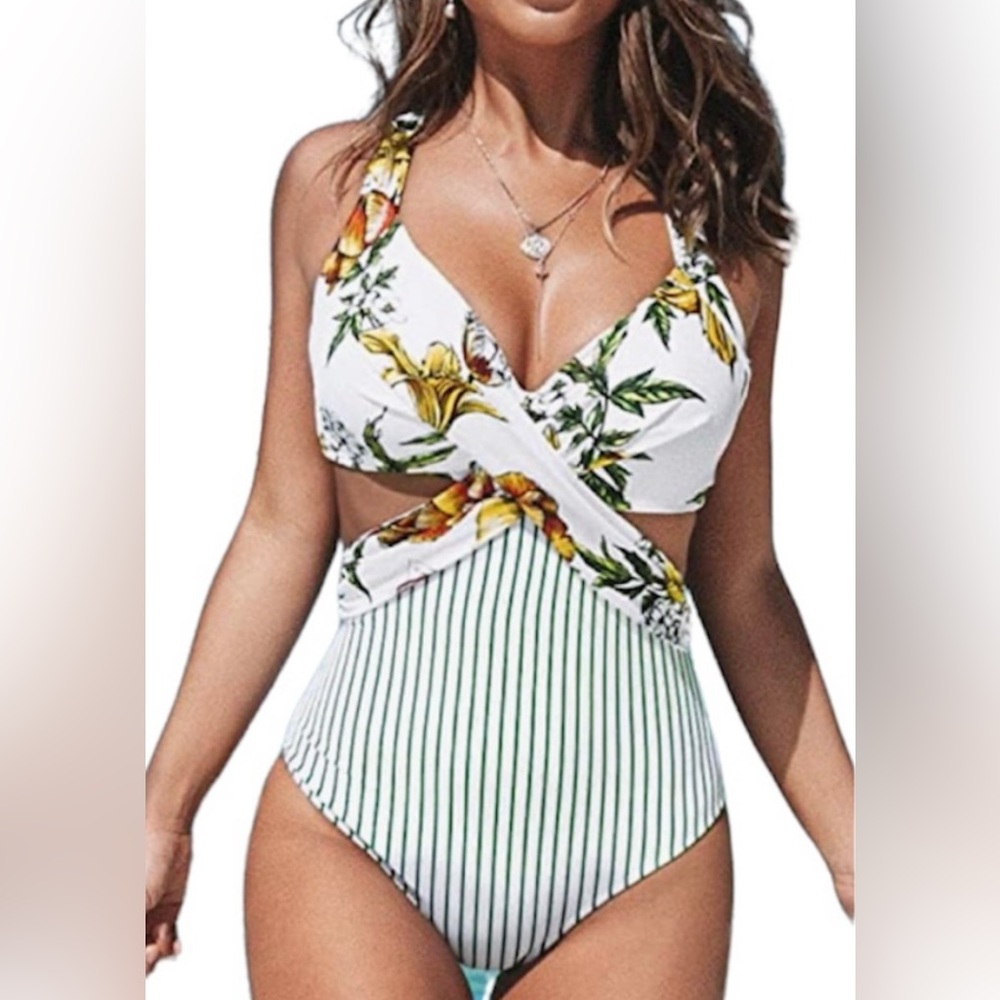 CUPSHE Floral and Stripe Swimsuit